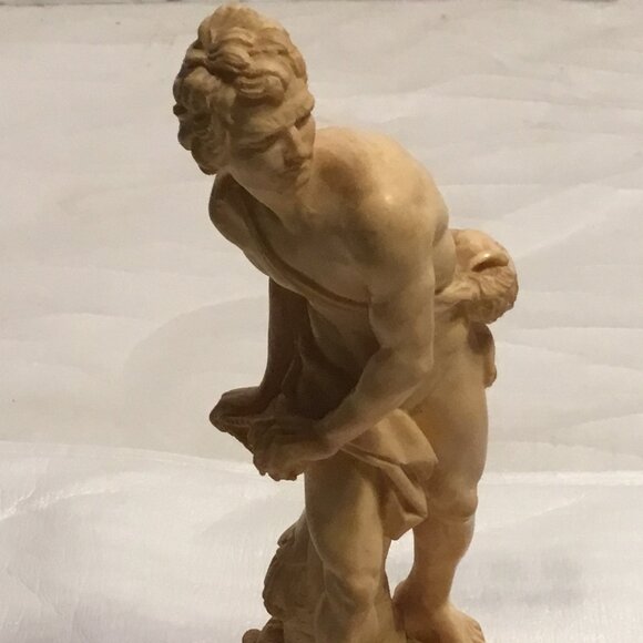 Vintage David by Bernini statue created by renowned Italian artist A. Santini - Picture 2 of 15